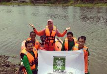 LPBI NU Kudus Uji Pengemudi Perahu Karet