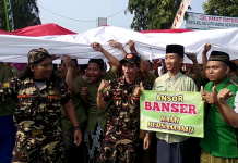 Santri TBS Berikan Dukungan Moral untuk Banser
