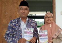 Muh. Baehaqi – Eko Sariyekti Launching Buku Seni Rebana Perempuan