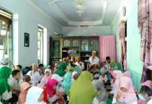Santri – Santriyah KB Al-Azhar Jekulo Sowani KH. Sanusi Yasin