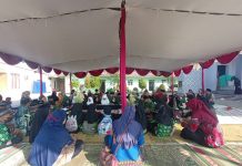 Santri – Santriyah TPQ NU 23 Baitussalam dan MDT NU 16 Baitussalam PDA 6 Diajak Ziarahi Makam KH Dimyati Rois