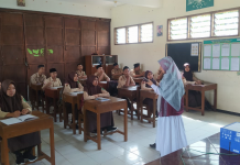 IAIN Kudus Dampingi MA NU Miftahul Ulum Latih Siswa Buat Karya Ilmiah