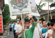 Tradisi Pondok Pesantren Mambaul Barokah Ngumbul Boyolali, Peserta Jalan Sehat HSN Disuguhi Kembul Bujana