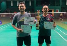 Terima Hadiah Uang dan Entok, inilah Pemenang Ansor Badminton Championship