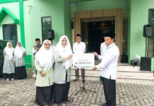 Fatayat NU Kota Semarang Titip Donasi Kemanusiaan untuk Aceh Rp32 Juta