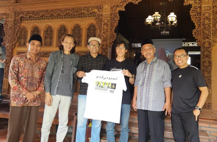 Kunjungan di Kudus, Ketua PBNU Savic Ali Beri Motivasi Anak-anak Omah Dongeng Marwah