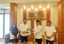 Perkuat Tradisi Akademik, Mahasiswa Program Doktor UIN Sunan Kudus Luncurkan Buku Islam dan Teori-teori Sosial Humaniora