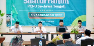 Silaturahim dengan PCNU se-Jawa Tengah, Gus Rozin Nyatakan Maju di Muktamar ke-35 NU