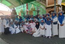Meriahnya Kirab Maulid Nabi dalam Gebyar Maulid Masjid Roudlotul Jannah