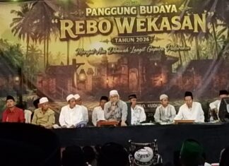 Khataman al Quran dalam Rangka Rebo Wekasan di Masjid Wali Jepang