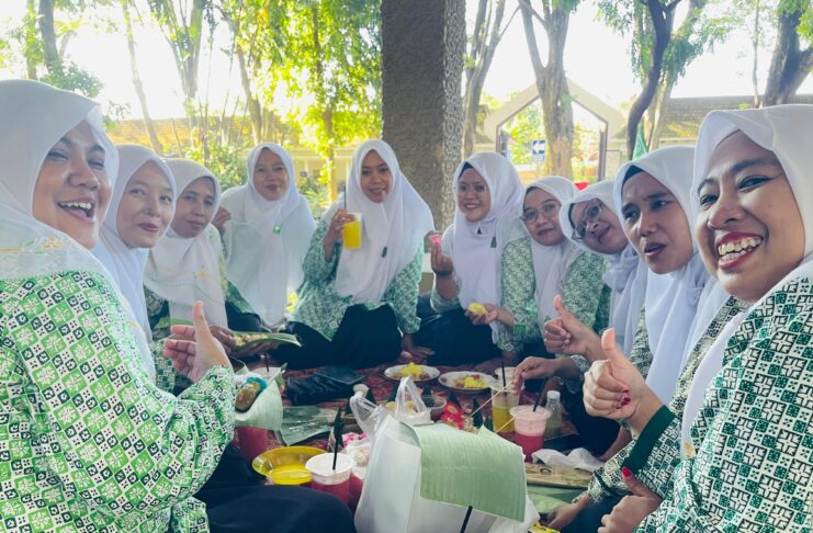 Kader Fatayat harus Bangga Kenakan Batik Organisasi