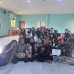 Kepekaan Mengamati, Modal Penting Menulis Karya Sastra